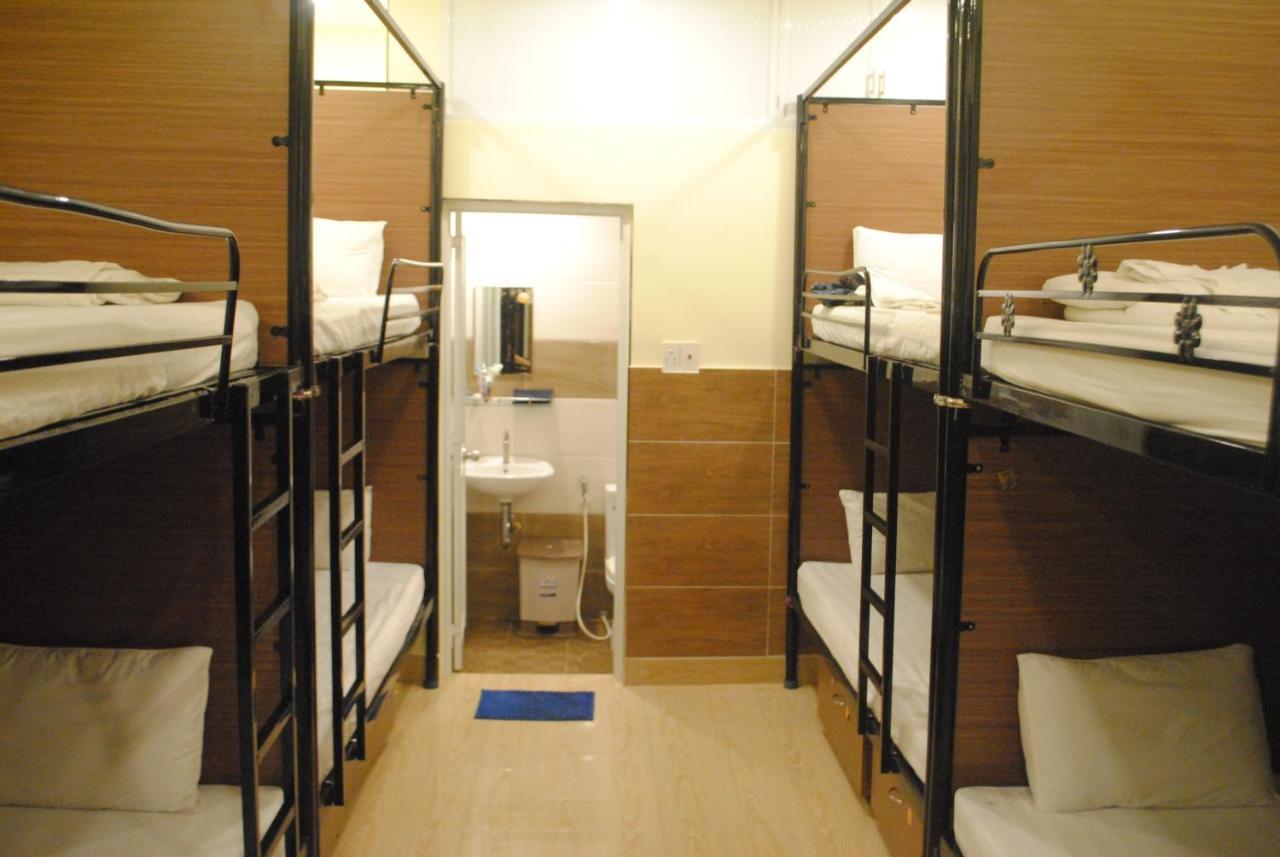 Hostel Language Exchange 1 *